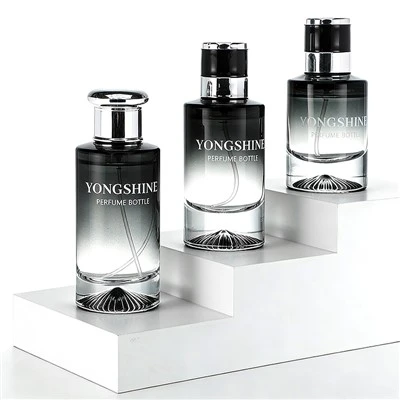 Puste fantazyjne butelki perfum